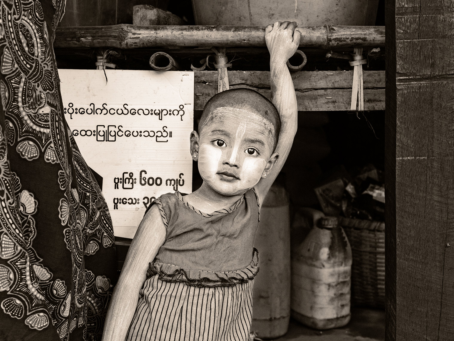 myanmar-girl with blue dress